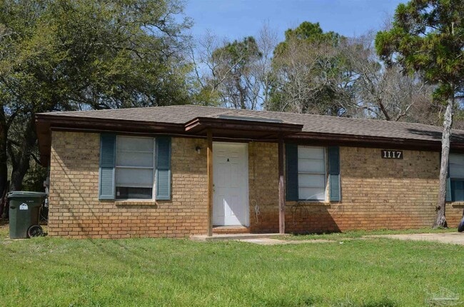 Primary Photo - 1117 Polk Ave
