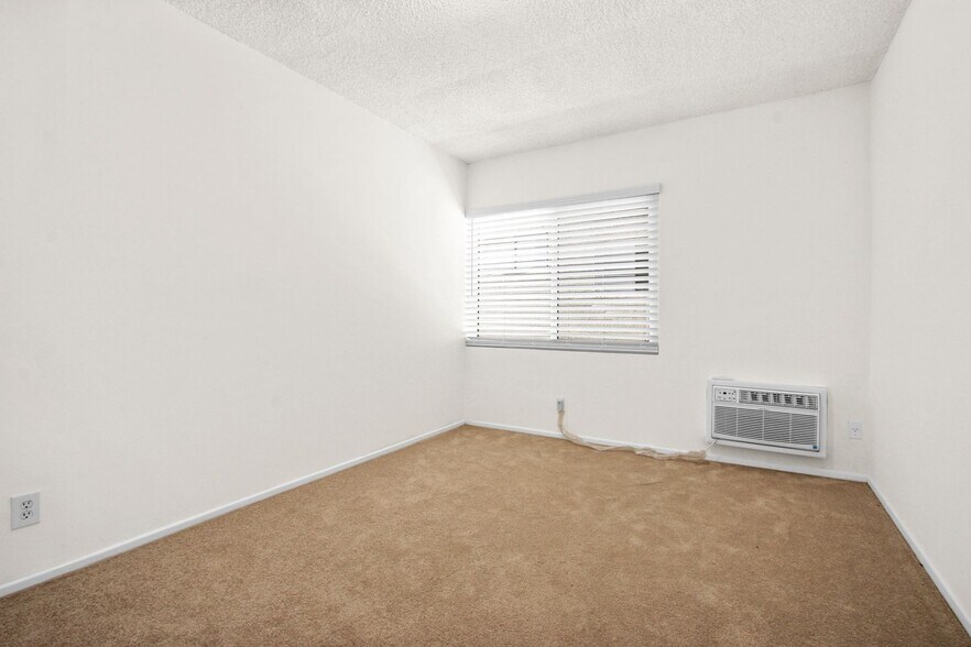 Building Photo - 1237 Berkeley St