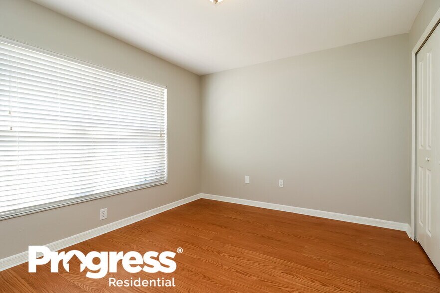 Building Photo - 25017 Hyde Park Blvd