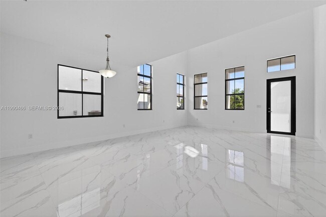 Building Photo - 15441 SW 20 Ln