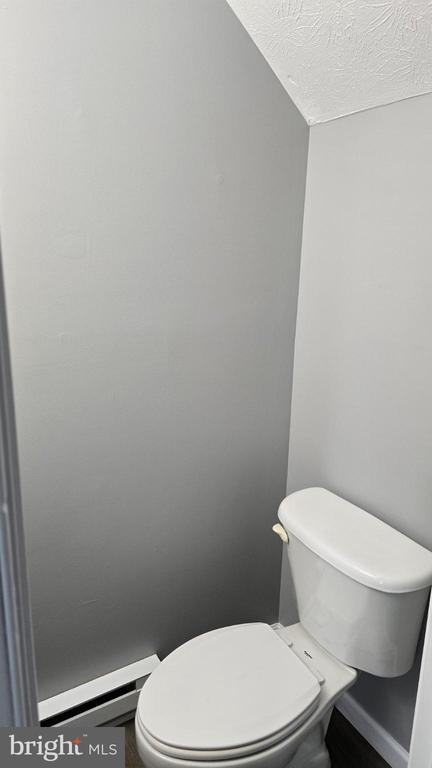 Building Photo - 214 Nottoway Dr