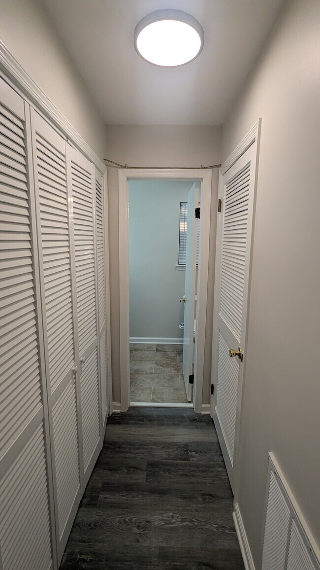 Hallway, Laundry to Left, Bathroom straight ahead - 824 Orlando St