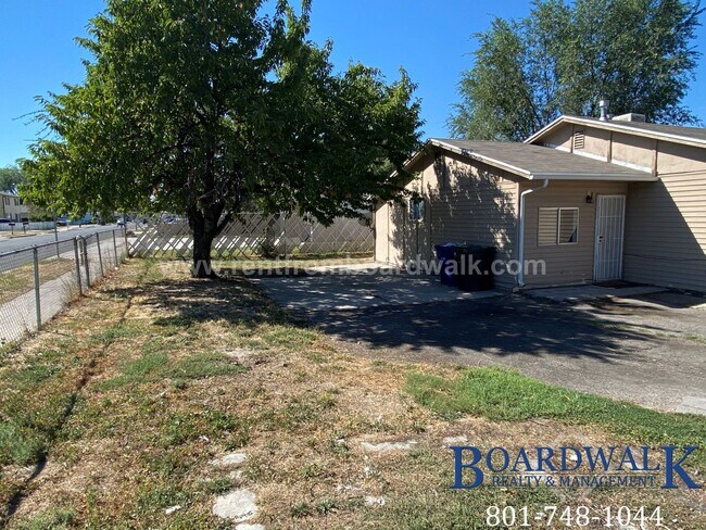 Building Photo - 1453/1455 W 2320 S