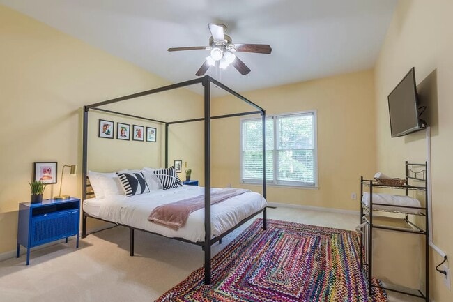 Building Photo - 1702 Clay Brooke Ct SE