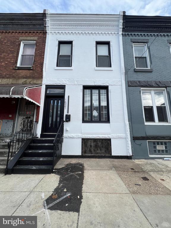 Primary Photo - 1521 N 29th St