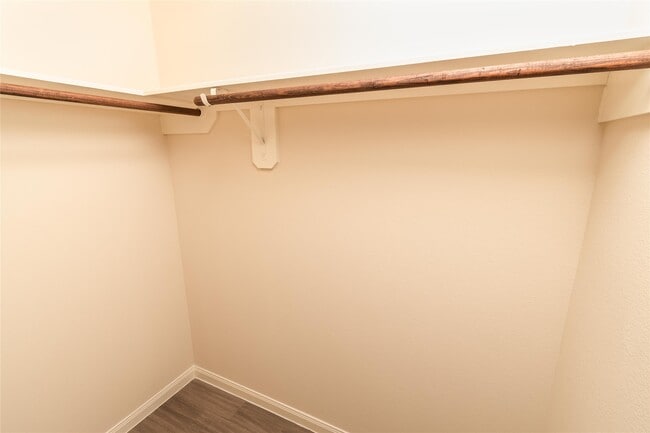 Building Photo - 4259 Silver Ranch Rd