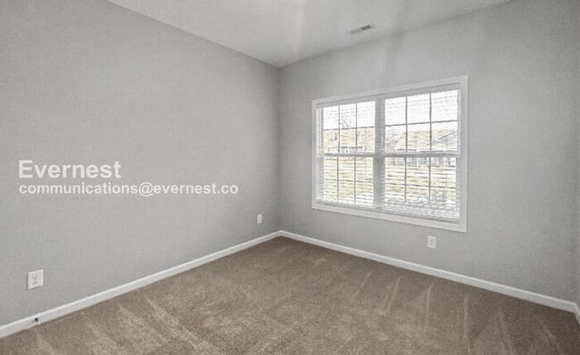 Building Photo - 1405 Pipeline Ave