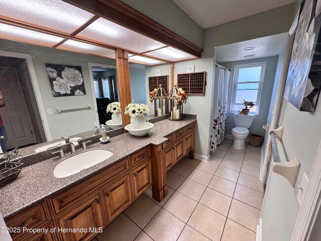 Building Photo - 5281 Aaron Ln