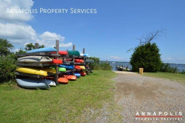 Building Photo - 858 Selby Blvd