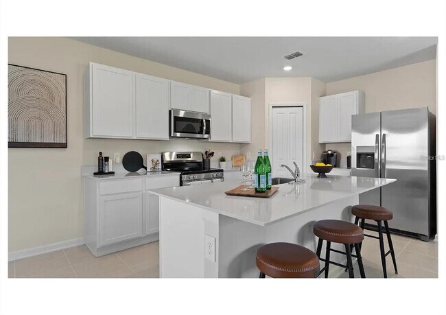 Building Photo - 3430 Howell Dr