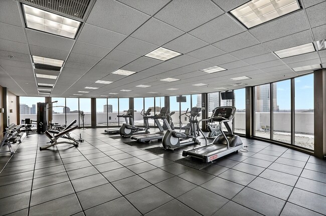 Building Photo - 233 E 13th St