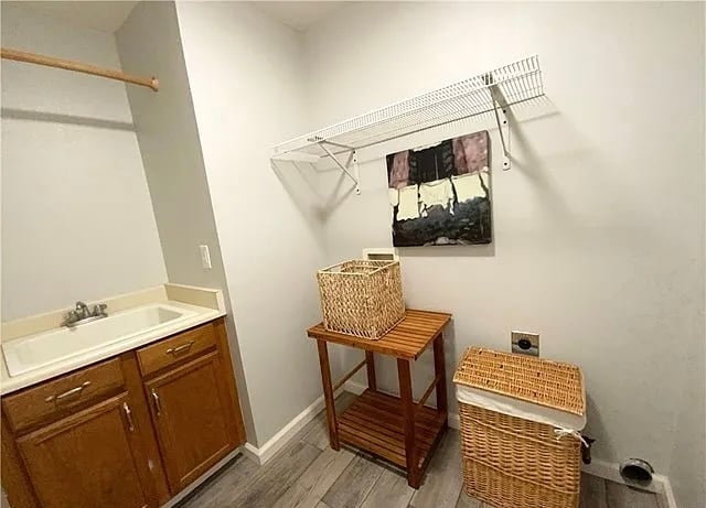 Laundry room with utility sink - 2726 Duffy Dr