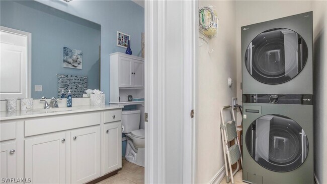 Building Photo - 9460 Sardinia Way