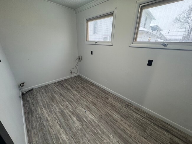 Building Photo - 32 S Virginia Ave