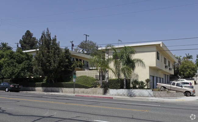 Primary Photo - 1801 W Malvern Ave