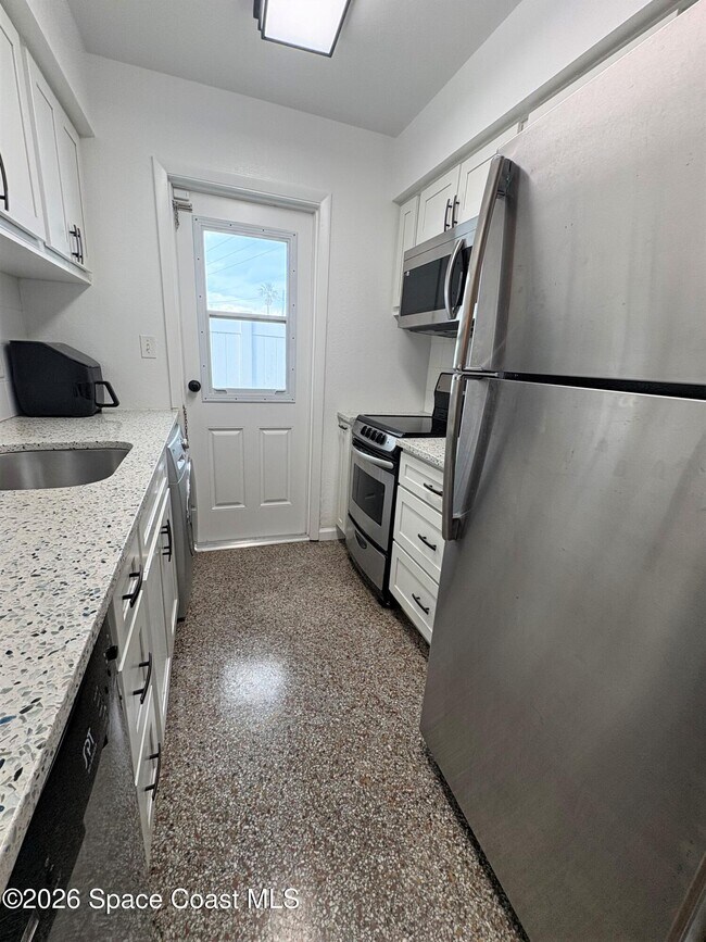 Building Photo - 1350 Atlantic St