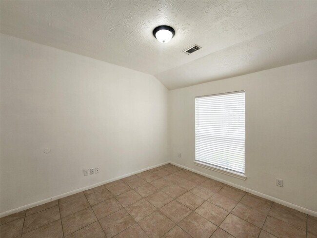 Building Photo - 2810 Autumn Springs Ln