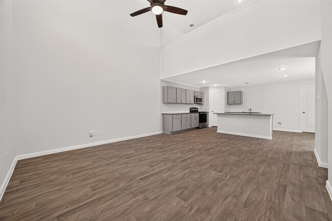 Building Photo - 16364 Jasmine Marie Pl