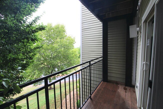 Building Photo - 1348 Hunters Rd