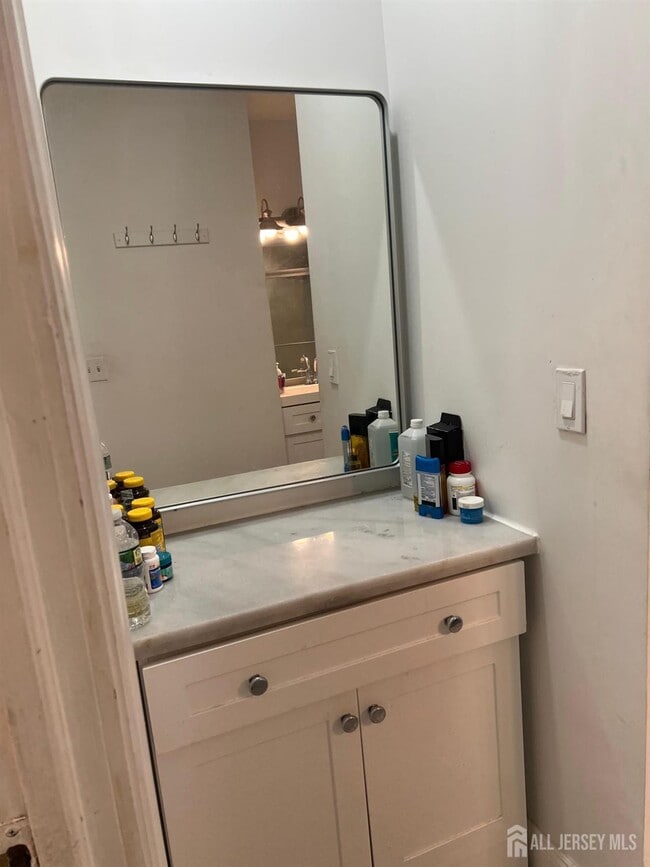 Building Photo - 13 Eastern Pkwy