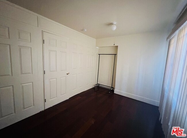 Building Photo - 1557 W 29th St