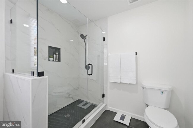 Building Photo - 9500 Windbeat Way