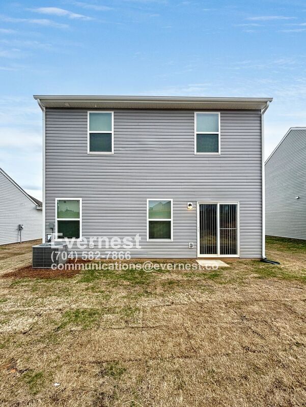 Building Photo - 114 Lightning Dr