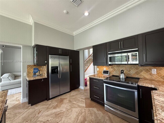 Building Photo - 1070 Capistrano