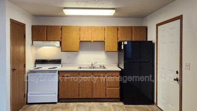 Building Photo - Ridgewood Court