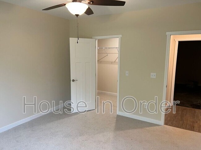 Building Photo - 118 Grace Ests Dr