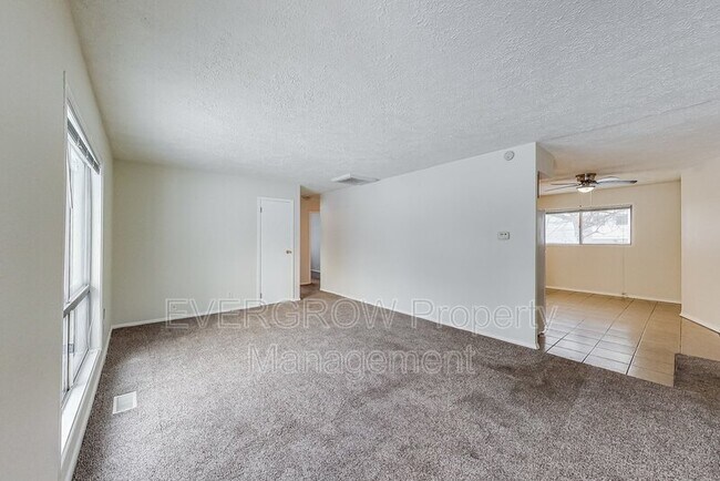 Building Photo - 3626 Ireland Ct