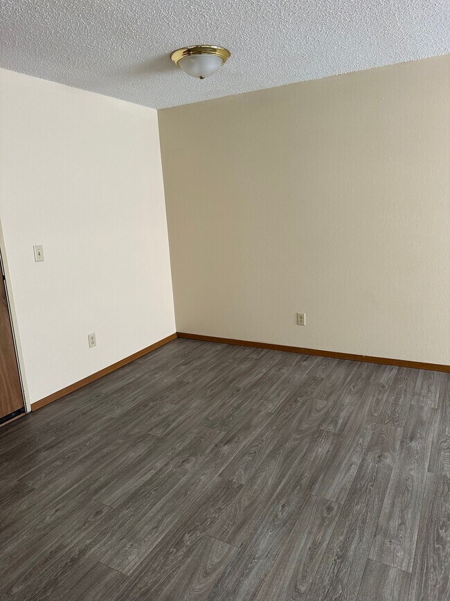 Building Photo - Two Bedroom