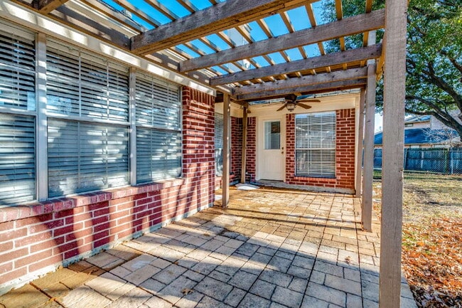 Building Photo - Cozy 3BR Located in Arlington!