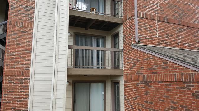 Building Photo - 218 N Texas Blvd