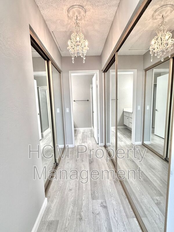 Building Photo - 12168 Mt Vernon Ave