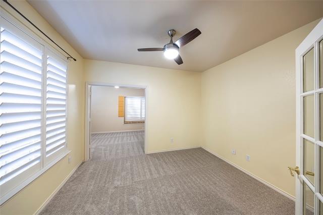 Building Photo - 9208 Longview Dr