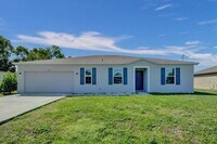 Building Photo - 1744 SE North Blackwell Dr
