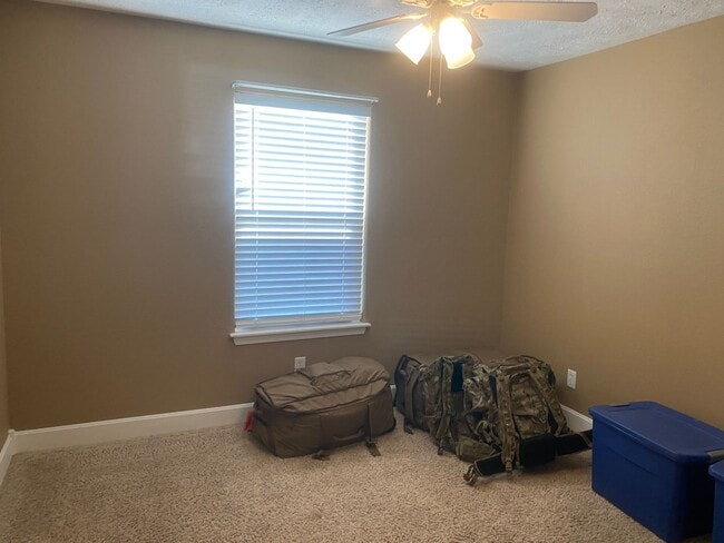 Building Photo - Italian Estates Property Management