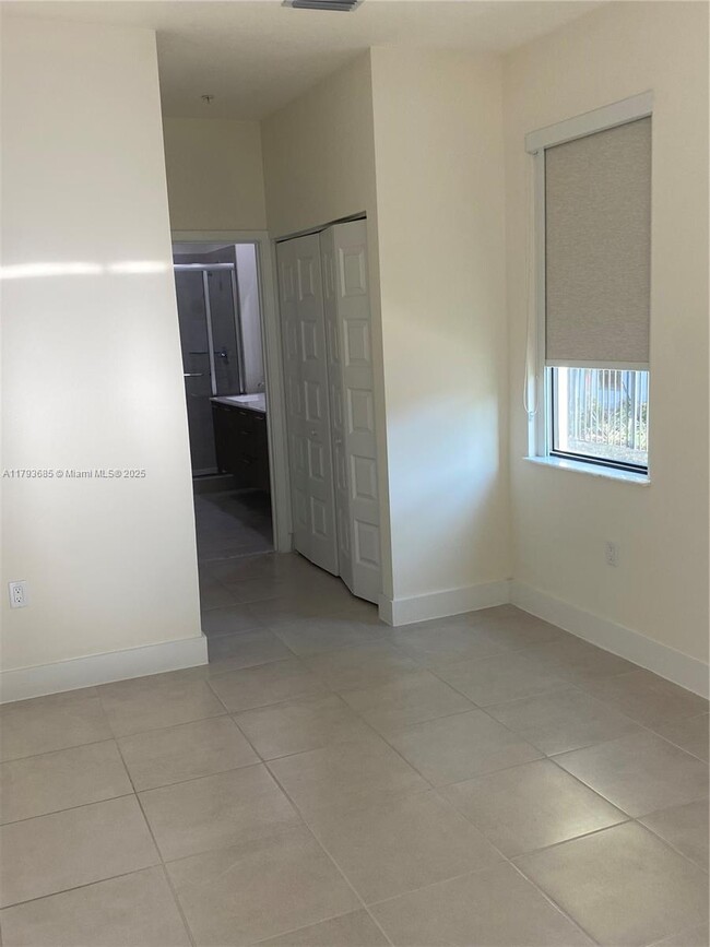 Building Photo - 8301 NW 41st St