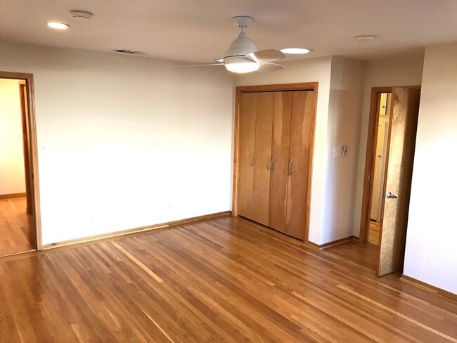 Building Photo - Desirable Mountain View 4 Bed 3 Bath Home ...