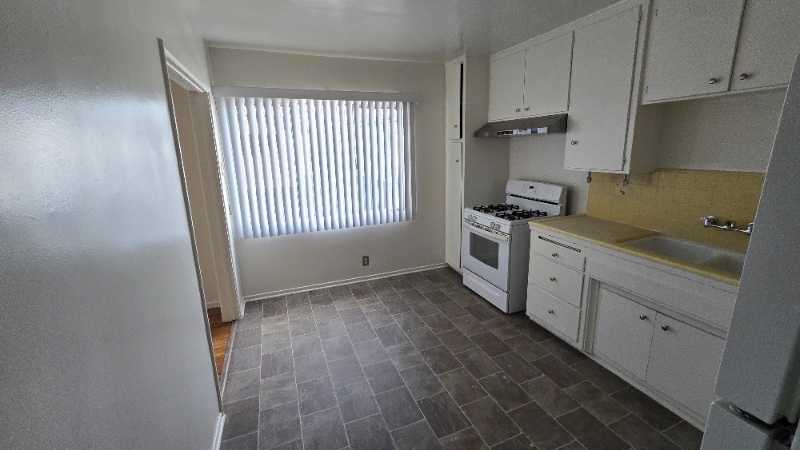 Building Photo - 12015 Lamanda St