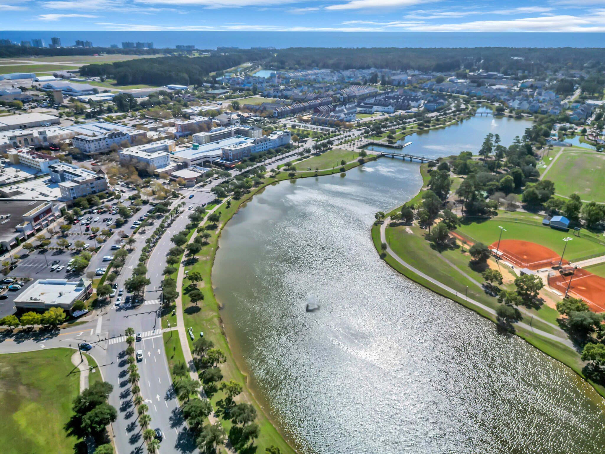 Building Photo - 1758 Edgewood Dr