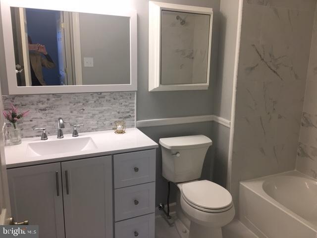 Building Photo - 3202B Limestone Way