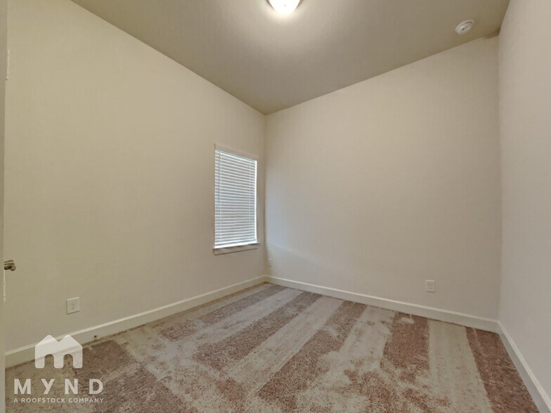 Building Photo - 15170 London Gavroche Ln