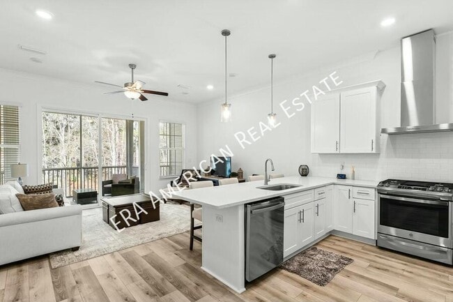 Building Photo - 22 Kara Lake Dr