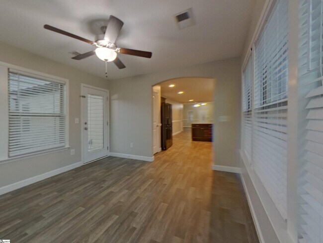 Building Photo - 801 Alley Ridge Dr