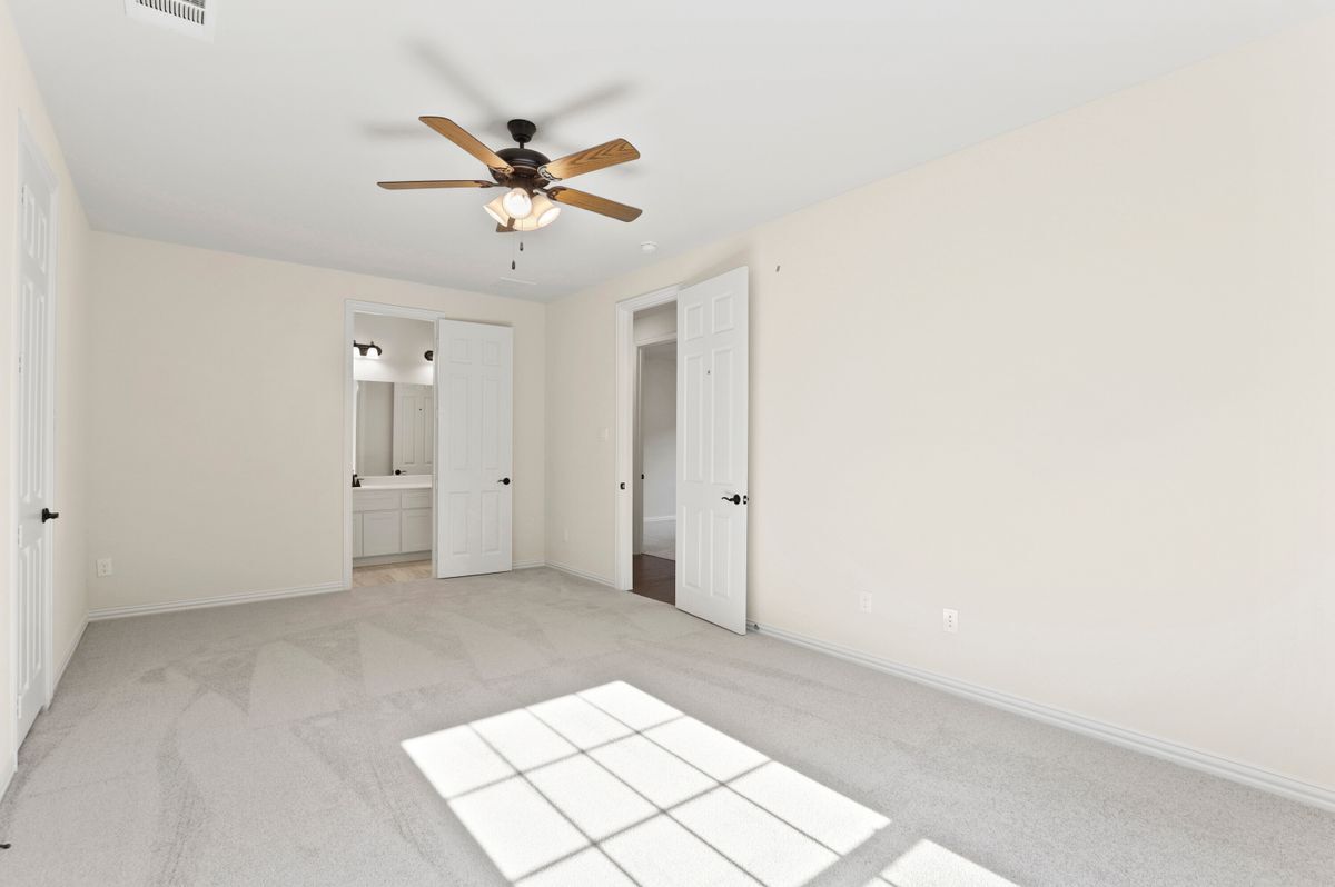 Building Photo - 601 Winslow Ln