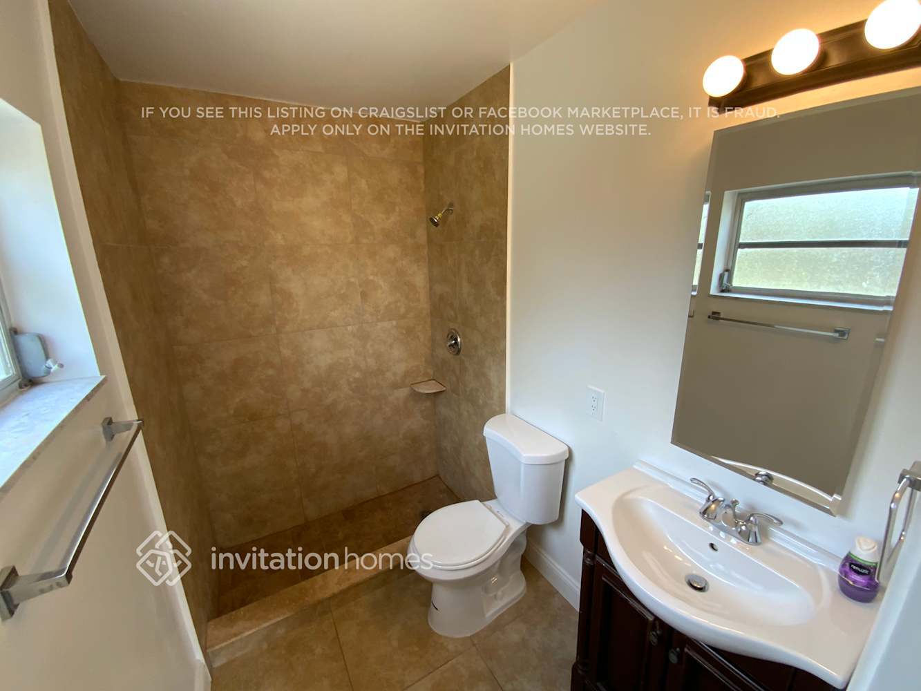 Building Photo - 11143 Mustang St