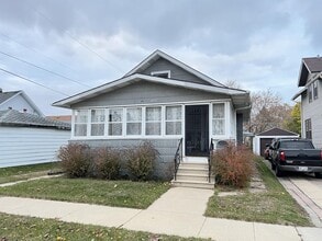 Building Photo - 1506 70th St