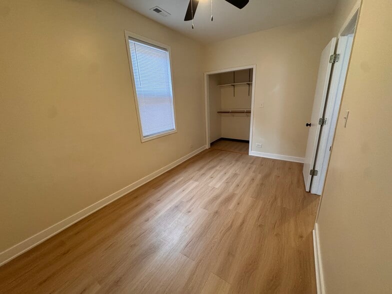 Building Photo - 3139 S 54th Ave